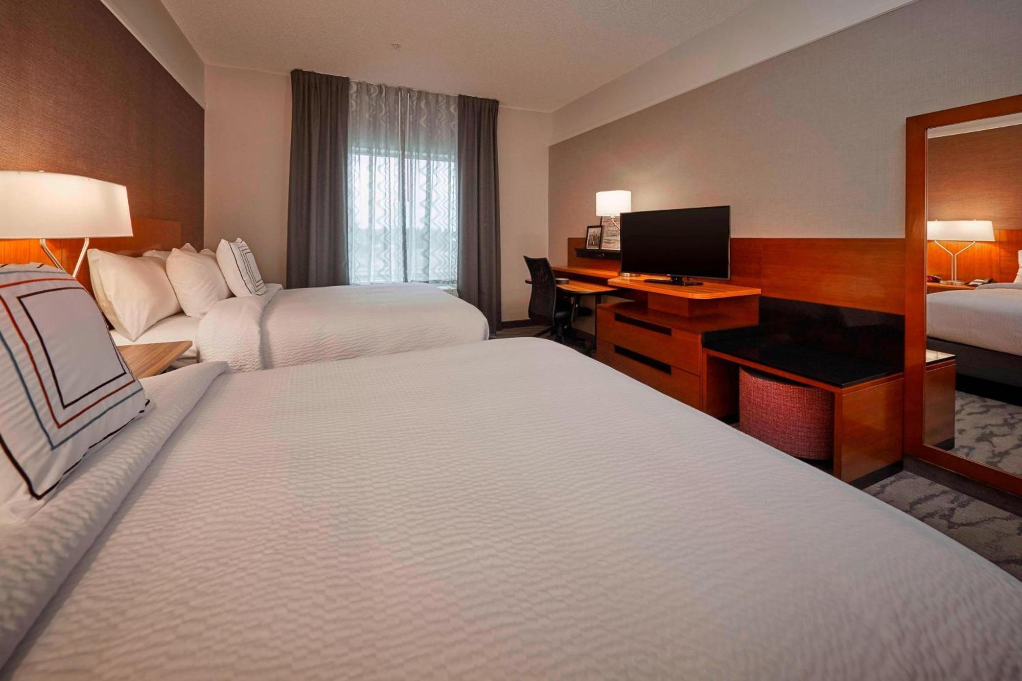 Hotel Fairfield & By Marriott Centralia Grand Mound